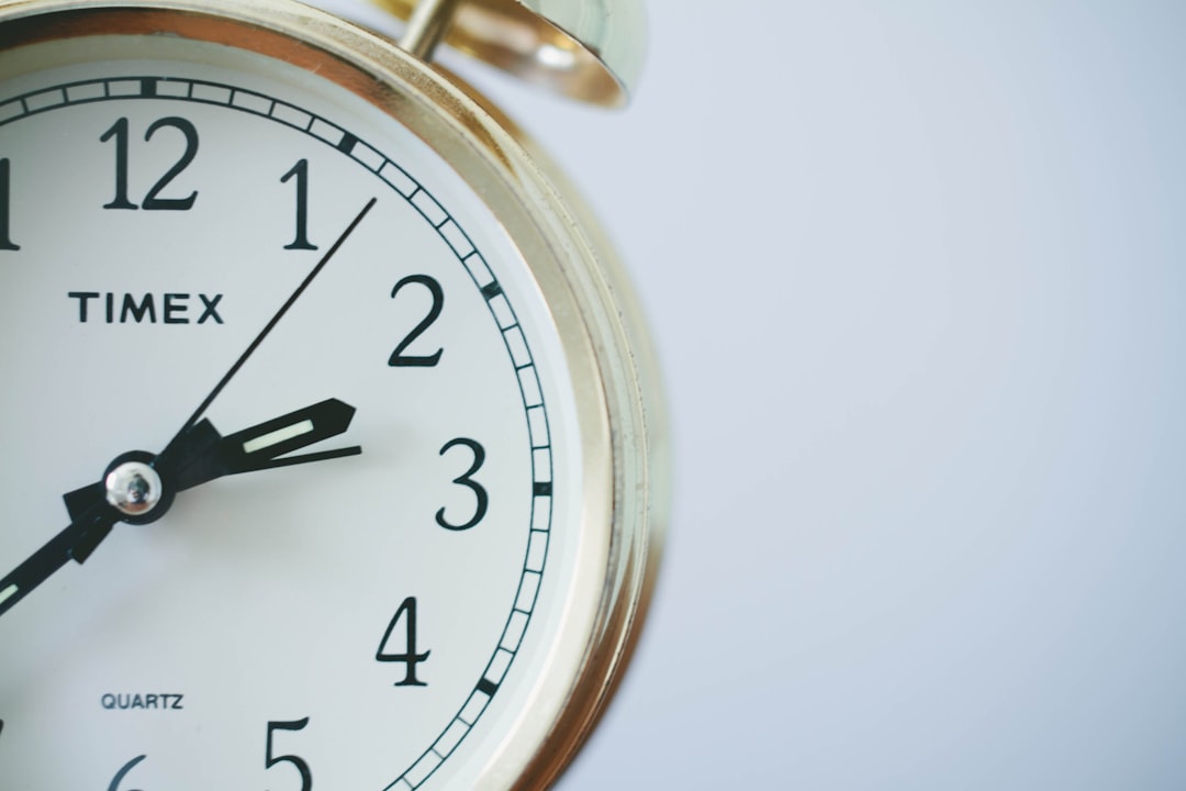 découvrez tout ce qu'il faut savoir sur l'heure d'été : son historique, ses avantages et inconvénients, ainsi que son impact sur notre quotidien. restez à jour et préparez-vous à ajuster vos horloges !