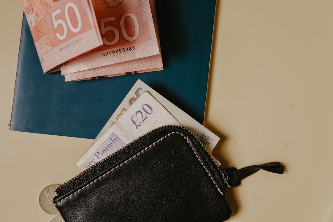 découvrez tout sur la livre : son histoire, son utilisation et son importance dans le monde moderne. explorez comment cette unité de mesure continue d'influencer notre quotidien et les domaines du commerce et de la science.