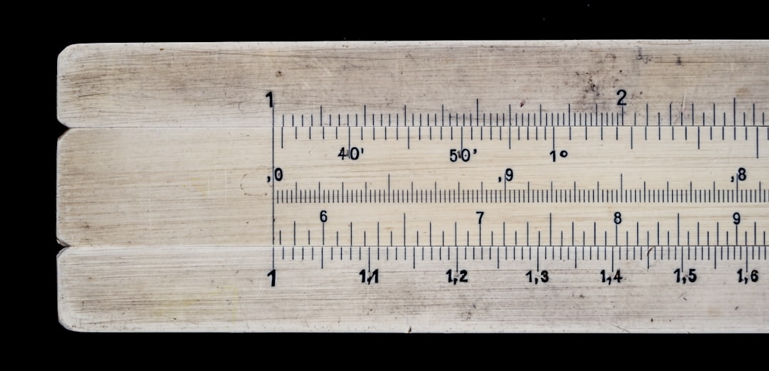 découvrez comment effectuer un calcul de moyenne facilement et rapidement. notre guide vous explique les différentes méthodes et astuces pour obtenir des résultats précis dans vos calculs, que ce soit pour des notes scolaires, des statistiques ou d'autres données.