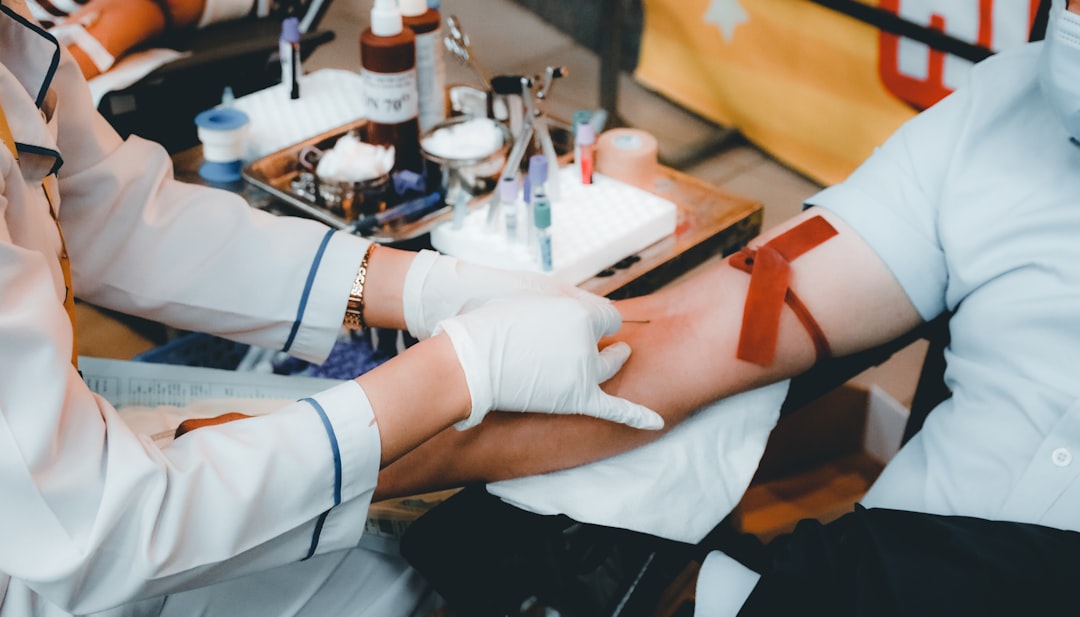 découvrez l'importance des tests sanguins pour évaluer votre santé. informez-vous sur les différents types d'analyses, leur utilité et comment elles peuvent guider vos décisions médicales.