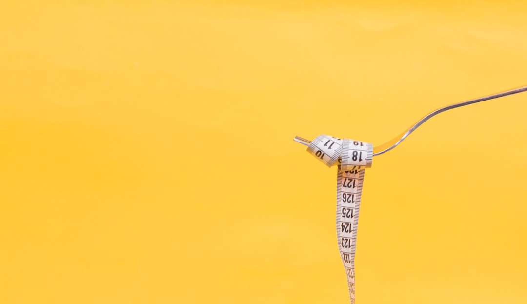 découvrez tout ce qu'il faut savoir sur les calories : définition, sources, rôle dans l'alimentation, et conseils pour gérer votre apport calorique afin de maintenir une santé optimale.