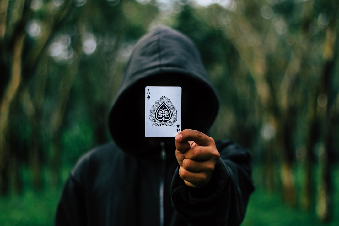 découvrez tout ce que vous devez savoir sur la validité de votre carte d'identité. quelles sont les règles, les durées de validité et les démarches à suivre pour garantir que votre identité soit toujours bien représentée ?