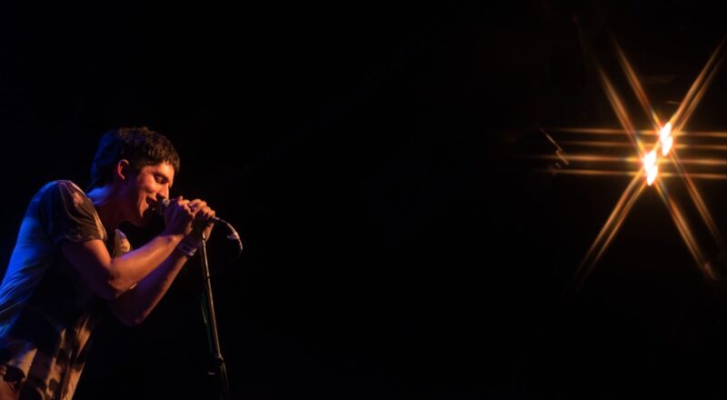 découvrez l'univers fascinant des plus anciens groupes de musique, dont l'héritage et l'impact perdurent à travers les décennies. explorez leurs histoires, leurs succès et comment ils continuent d'influencer la scène musicale actuelle.
