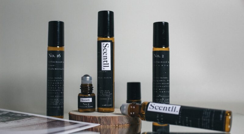découvrez notre sélection de parfums de luxe, alliant qualité exceptionnelle et fragrances envoûtantes. offrez-vous une expérience olfactive unique avec nos parfums coûteux, idéaux pour ceux qui recherchent l'exclusivité et l'élégance.