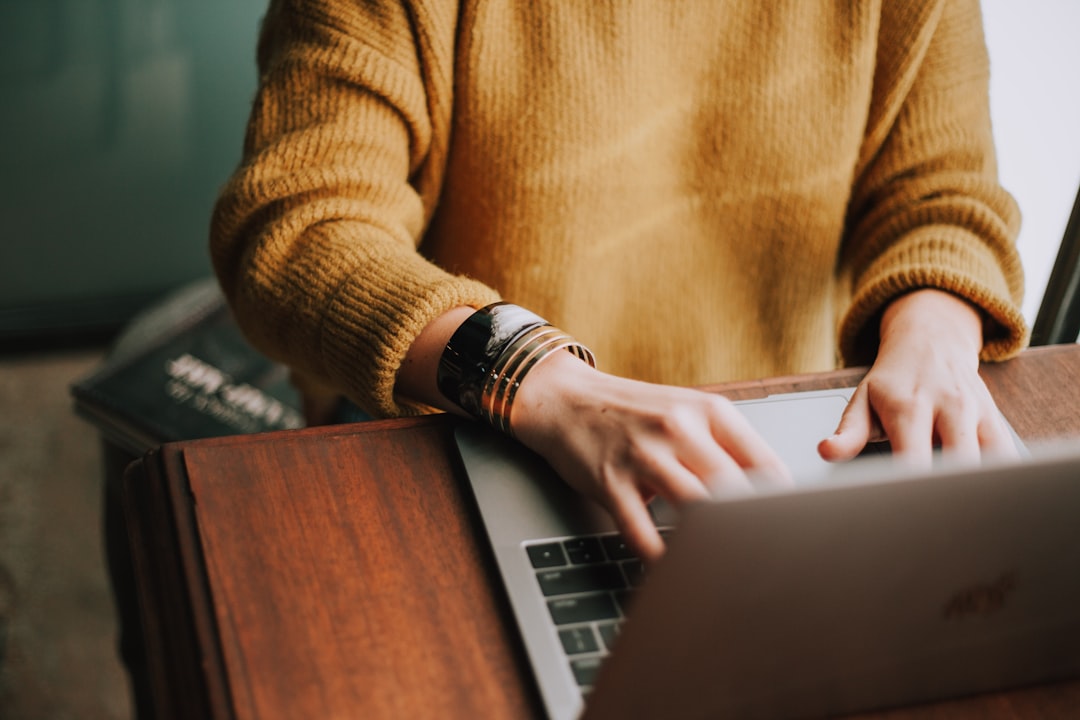 découvrez notre plateforme d'enchères en ligne où vous pouvez trouver des objets uniques, participer à des ventes passionnantes et faire des offres sur des articles variés. rejoignez-nous pour vivre l'excitation des enchères et dénicher des trésors insoupçonnés.