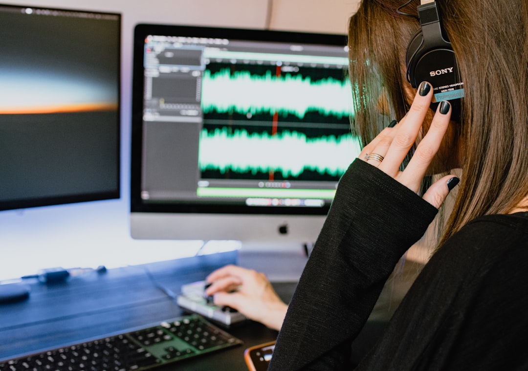 découvrez l'importance de l'enregistrement des appels pour améliorer la qualité du service client, assurer la conformité et optimiser les performances de votre entreprise. apprenez comment cette technologie peut transformer vos communications.