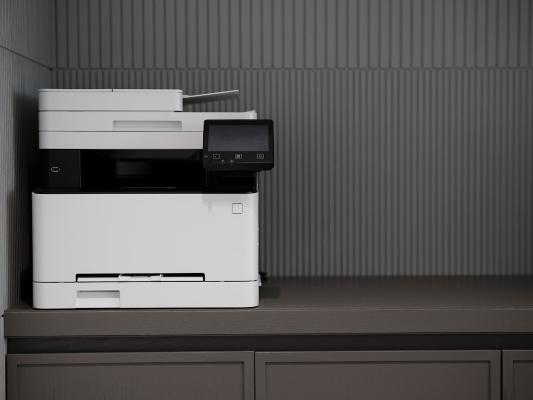 découvrez comment connecter votre imprimante hp facilement en quelques étapes simples. suivez notre guide pour configurer votre imprimante sans fil ou usb et commencez à imprimer vos documents en un rien de temps.