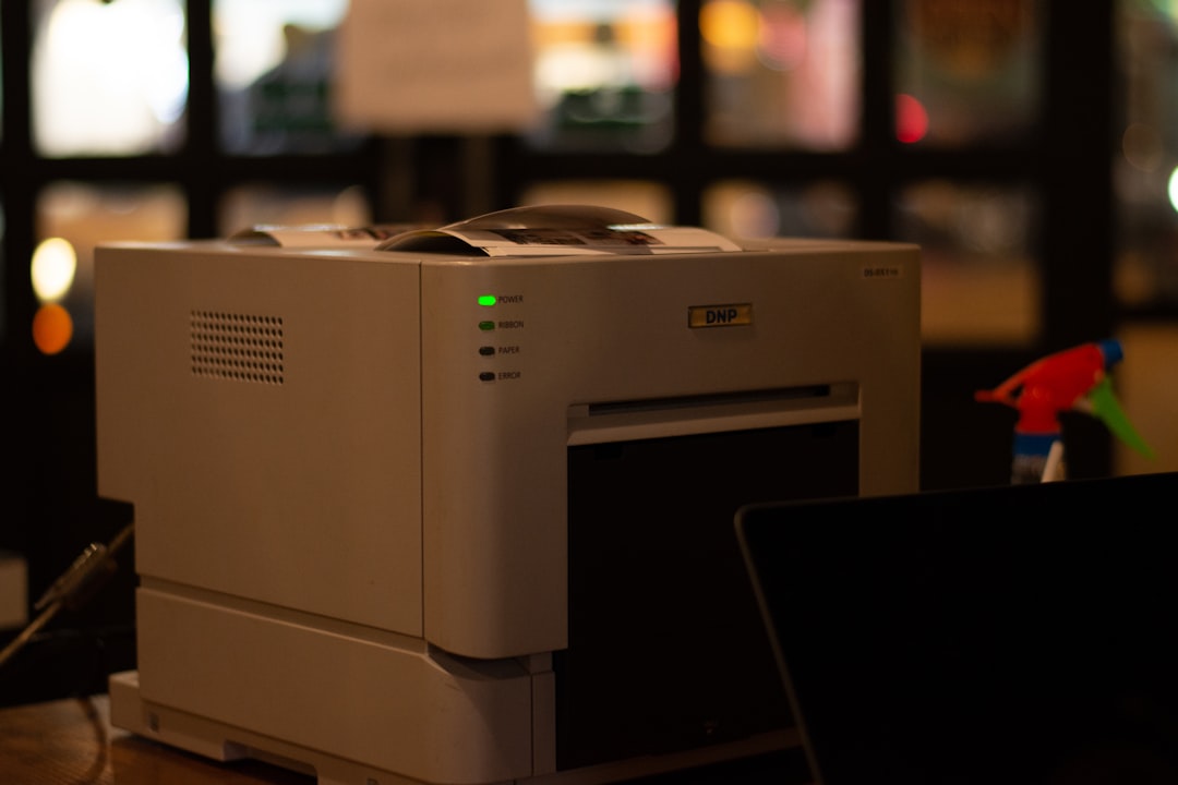 découvrez comment connecter votre imprimante hp facilement et rapidement. suivez notre guide étape par étape pour configurer votre imprimante sans fil et profiter d'une impression de qualité.
