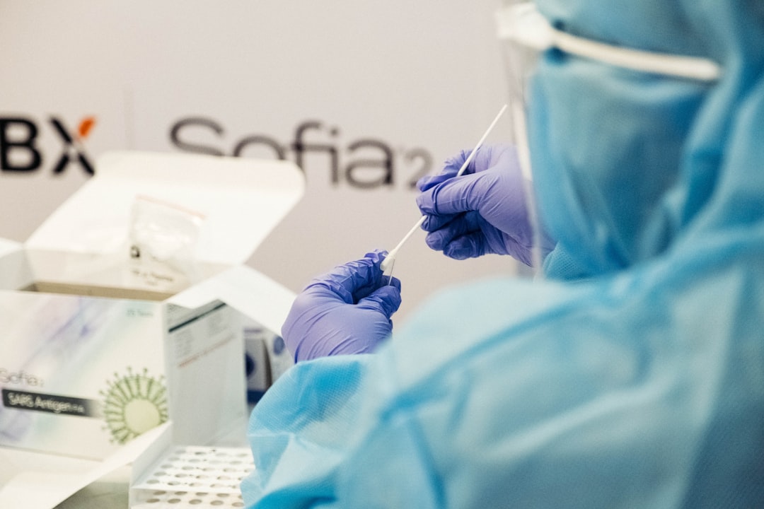 découvrez notre service de test adn pour révéler vos origines, établir des relations familiales et obtenir des informations précieuses sur votre santé. obtenez des résultats fiables et précis en quelques semaines.