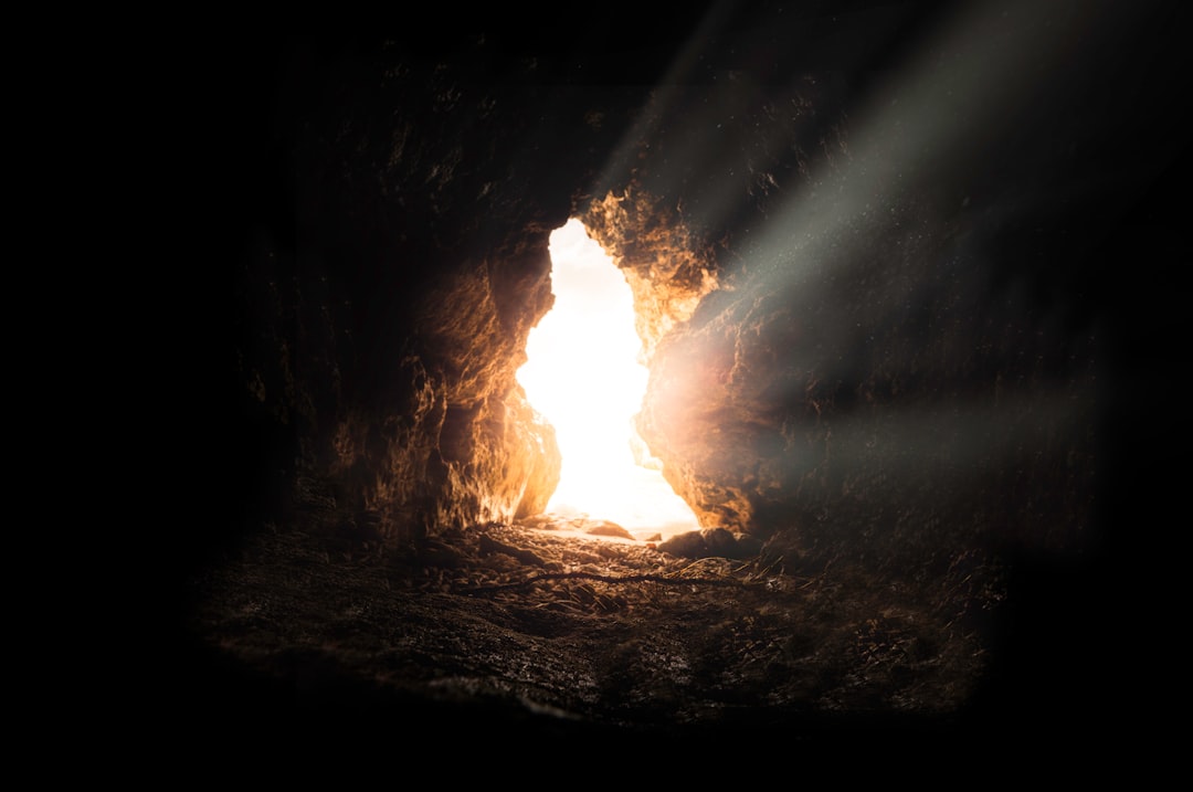 découvrez les traditions et les célébrations de pâques, une fête chrétienne joyeuse marquée par la résurrection du christ. plongez dans l'univers des œufs décorés, des chasses aux œufs et des délicieuses gourmandises typiques de cette période. profitez d'idées créatives pour célébrer pâques en famille et entre amis.