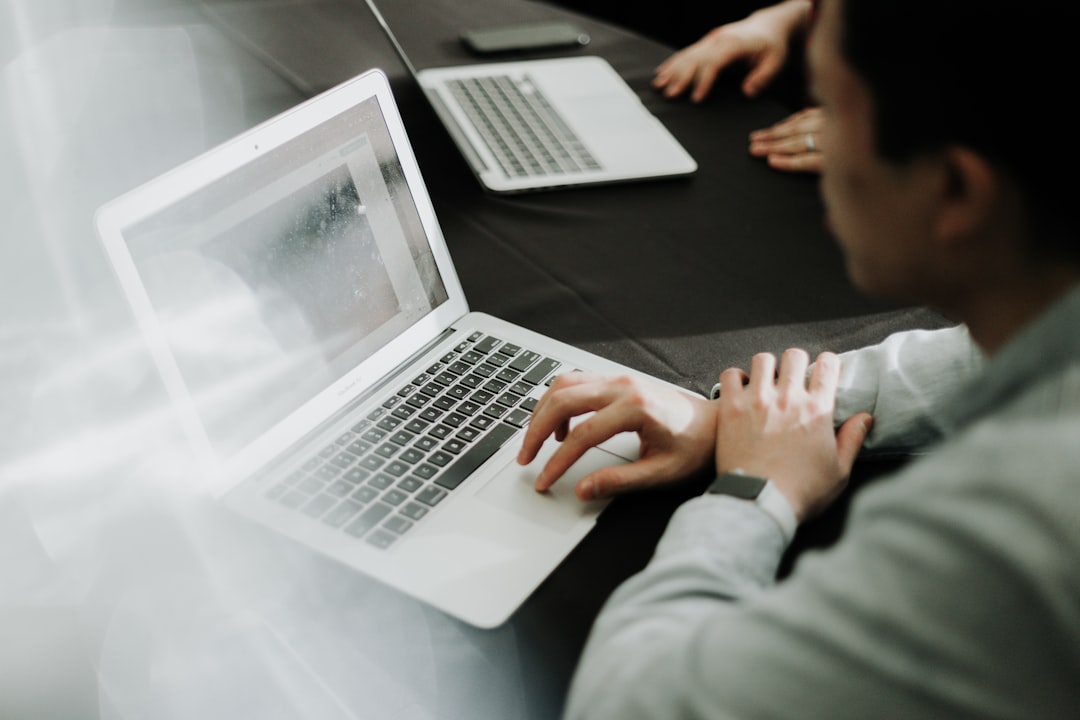 découvrez tout sur l'email : comment rédiger des messages percutants, comprendre les protocoles de messagerie et optimiser votre communication en ligne. apprenez à gérer votre boîte de réception et à éviter les pièges du phishing.
