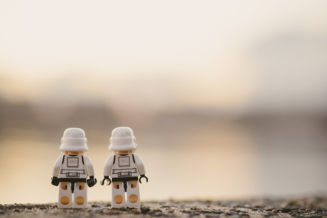 découvrez notre sélection des ensembles lego les plus chers, alliant créativité et collection. plongez dans l'univers du cinéma, des architectes célèbres et des détails époustouflants avec ces sets haut de gamme. parfaits pour les passionnés de lego à la recherche d'une expérience de construction inoubliable.