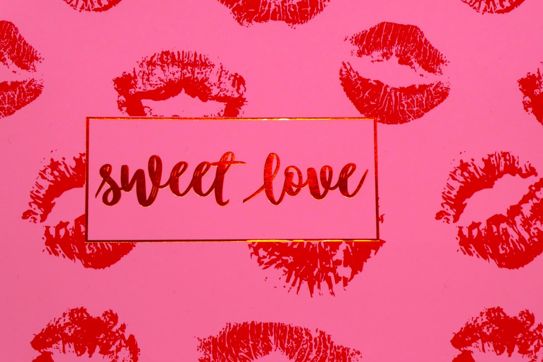 découvrez l'univers envoûtant des kisses : des douceurs chocolatées qui éveillent les papilles ! explorez une variété de saveurs irrésistibles, des moments de partage et de bonheur en perspective.