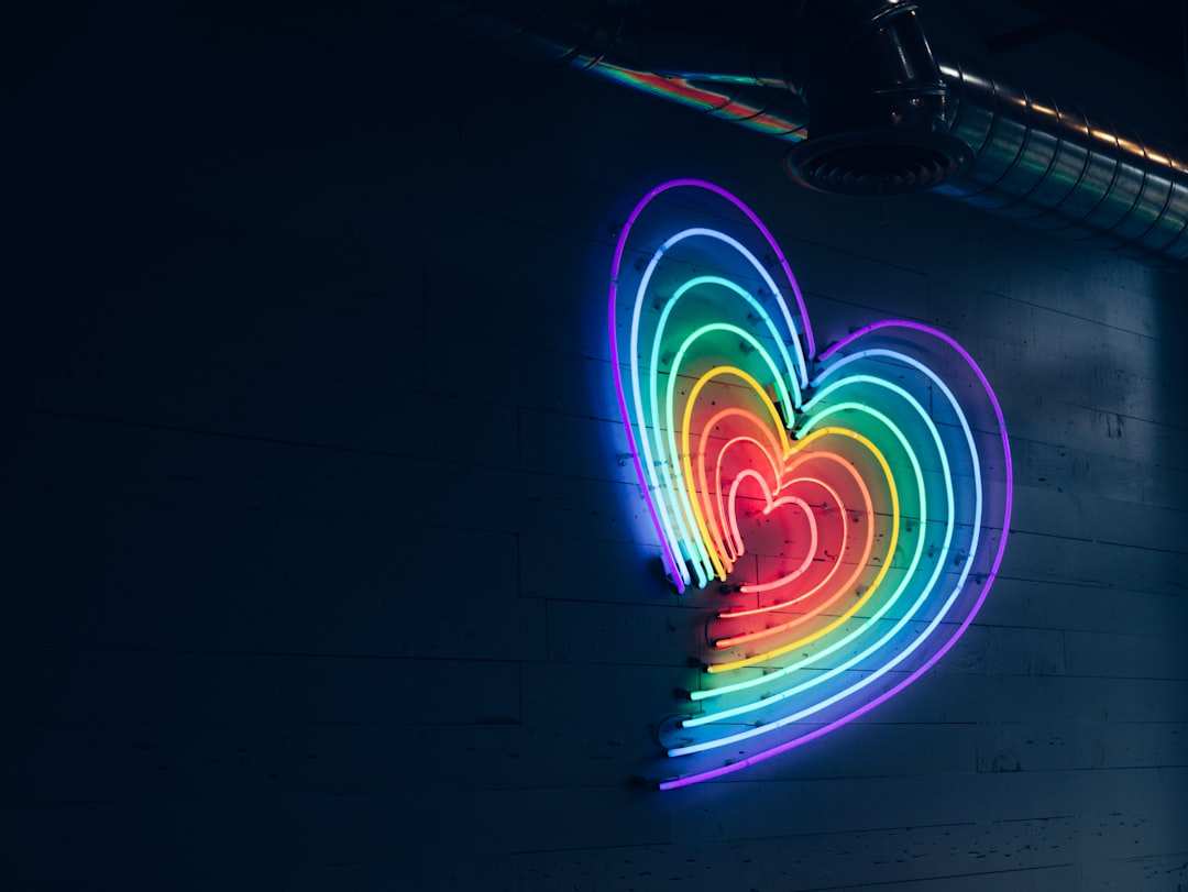 découvrez l'essence de l'amour à travers des histoires passionnantes, des conseils relationnels et des réflexions profondes sur la connexion humaine. plongez dans un univers où chaque sentiment prend vie et apprenez à cultiver vos relations avec tendresse et compréhension.