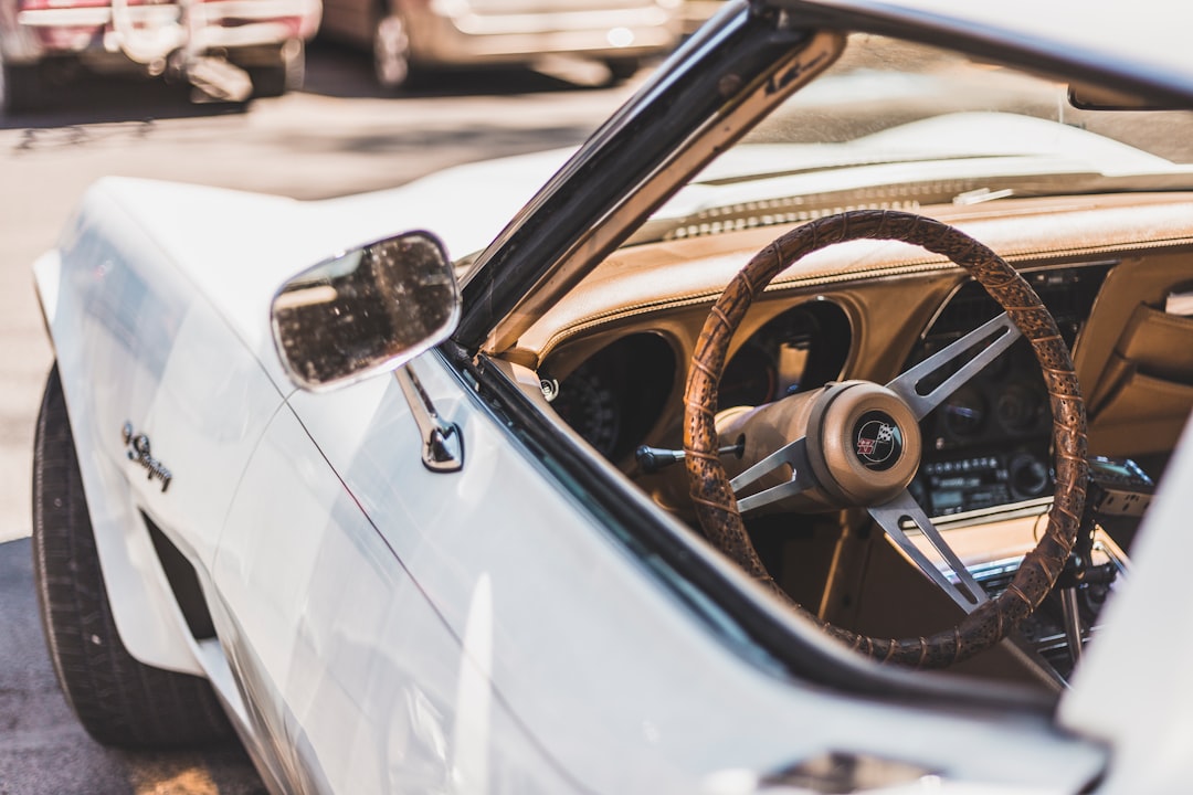 découvrez la voiture la plus chère du monde : un véritable chef-d'œuvre d'ingénierie et de luxe, alliant performance exceptionnelle et design raffiné. plongez dans l'univers des supercars haut de gamme qui attirent les passionnés et les collectionneurs du monde entier.