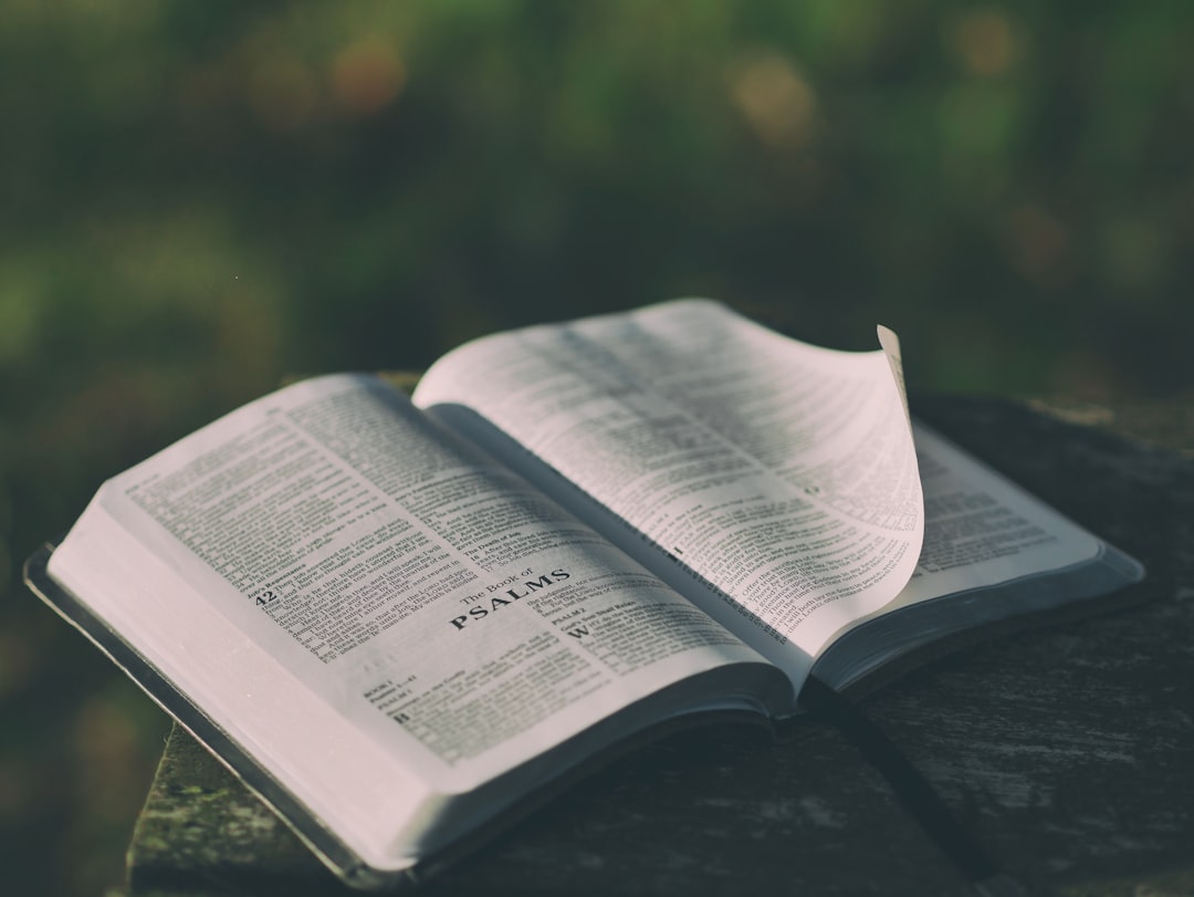 découvrez tout sur les accusés de réception de lecture : comment ils fonctionnent, leur importance dans la communication numérique, et comment les gérer sur vos applications de messagerie.