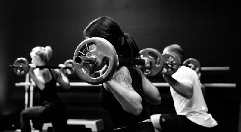 découvrez le phénomène de l'attraction physique, une force puissante qui influence nos relations et nos interactions. explorez les facteurs psychologiques et biologiques qui la sous-tendent, ainsi que son impact sur nos émotions et notre comportement.