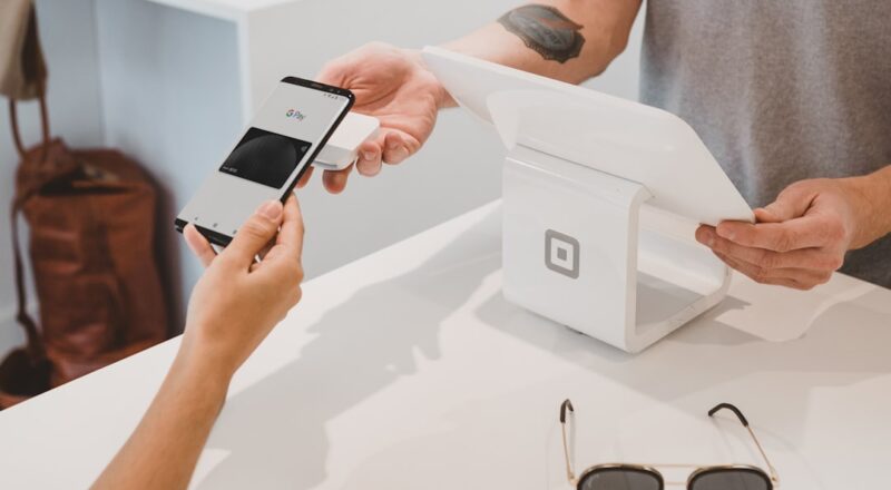 découvrez le processus d'identification, ses enjeux et ses méthodes pour garantir la sécurité et l'authenticité des individus dans différents contextes. apprenez comment l'identification joue un rôle crucial dans notre vie quotidienne, que ce soit en ligne ou hors ligne.
