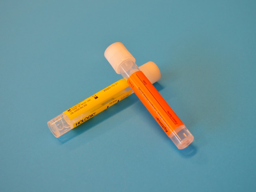 découvrez tout ce qu'il faut savoir sur les analyses de sang : types de tests, procédures, interprétation des résultats et conseils pour une préparation optimale. prenez soin de votre santé grâce à des informations claires et précises.