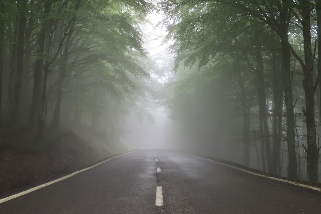 découvrez les causes et les effets de l'hésitation, ainsi que des conseils pour surmonter ce sentiment qui peut freiner votre progression. ne laissez plus l'incertitude vous bloquer, apprenez à prendre des décisions avec confiance.