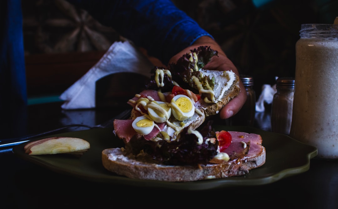 découvrez notre pain à faible indice glycémique, idéal pour maintenir un équilibre alimentaire sain. savourez une délicieuse alternative aux pains traditionnels, riche en fibres et convient aux personnes soucieuses de leur santé et de leur bien-être.