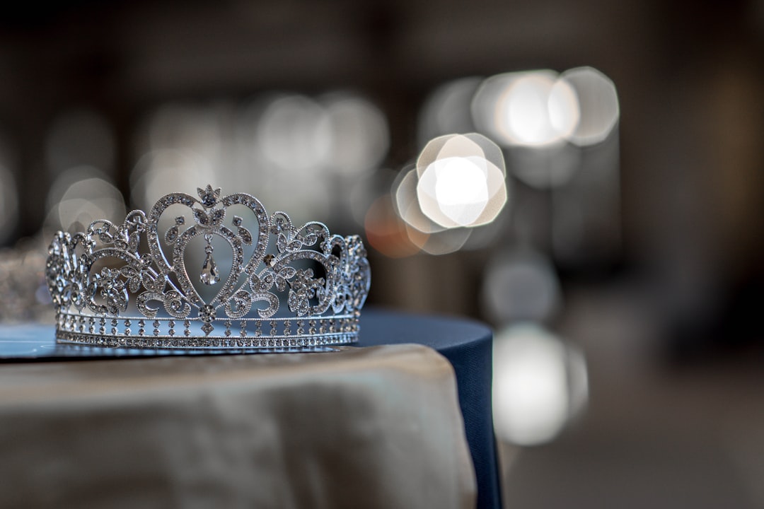 découvrez l'univers enchanteur des princesses, où la magie, l'élégance et des histoires captivantes prennent vie. plongez dans des contes féériques et explorez le monde fascinant de ces héroïnes inspirantes.