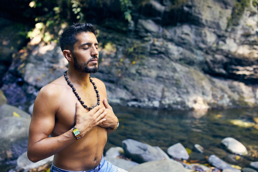 découvrez la signification spirituelle et profonde des concepts qui nourrissent notre âme, éclairent notre chemin et renforcent notre connexion avec l'univers. explorez les enseignements qui transcendent le quotidien et éveillent votre conscience.